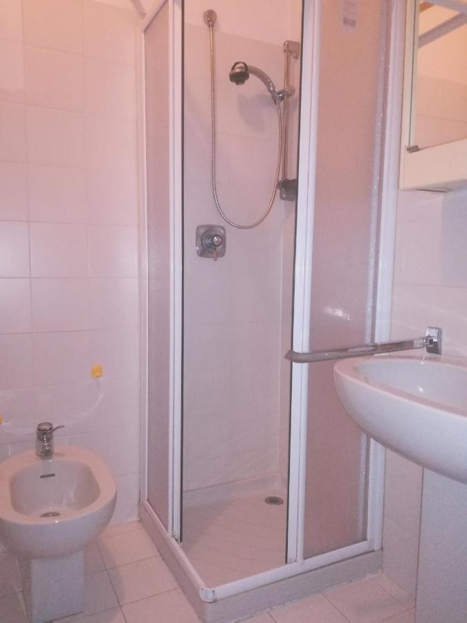 Appartamento Valsassina Rent Introbio Esterno foto