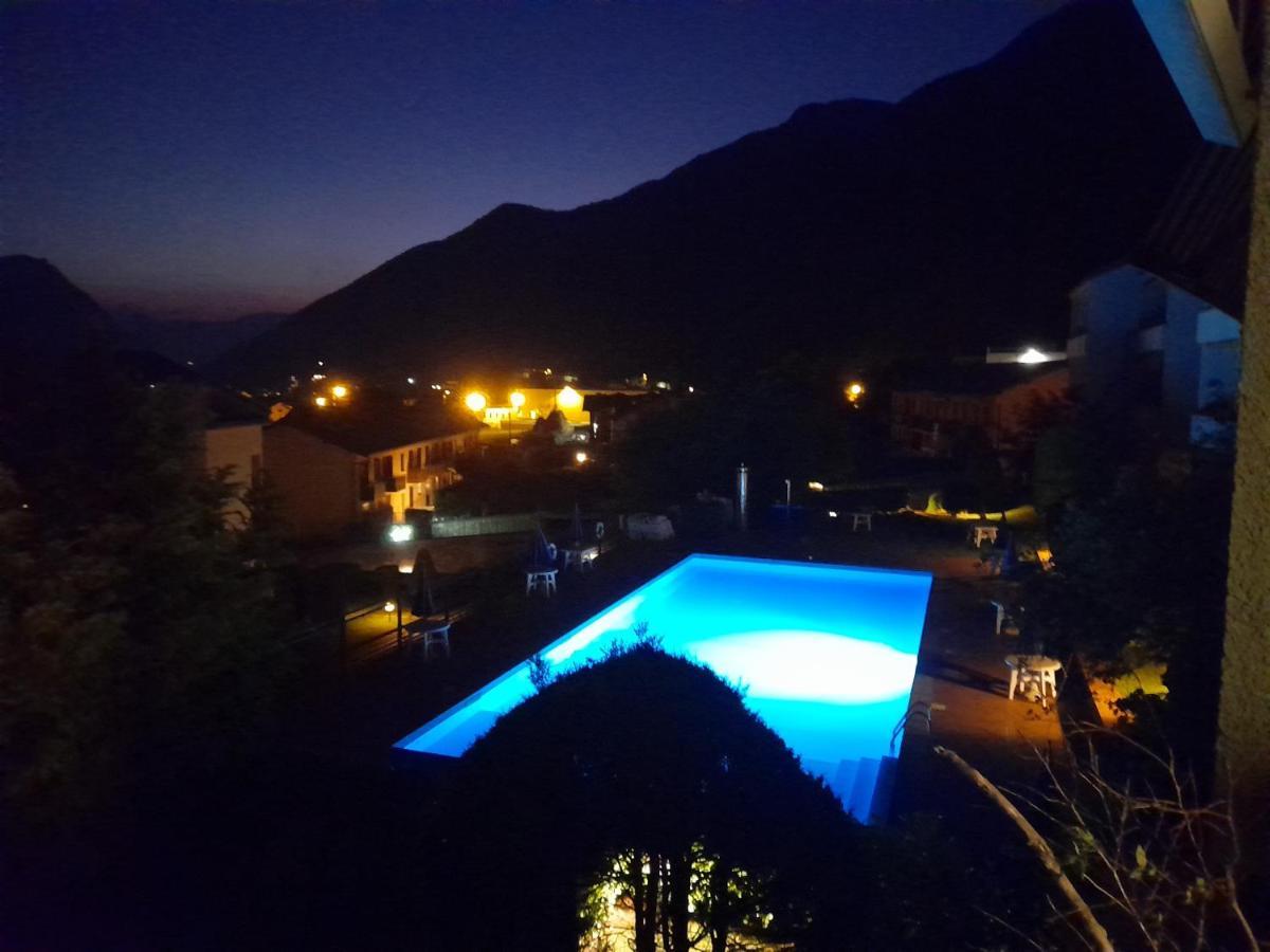 Appartamento Valsassina Rent Introbio Esterno foto