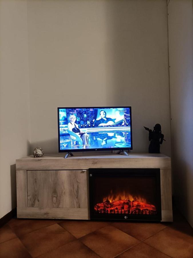 Appartamento Valsassina Rent Introbio Esterno foto