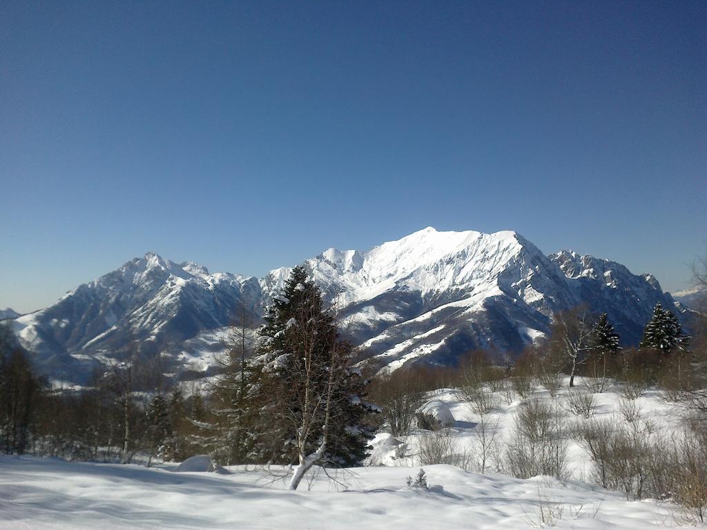 Appartamento Valsassina Rent Introbio Esterno foto