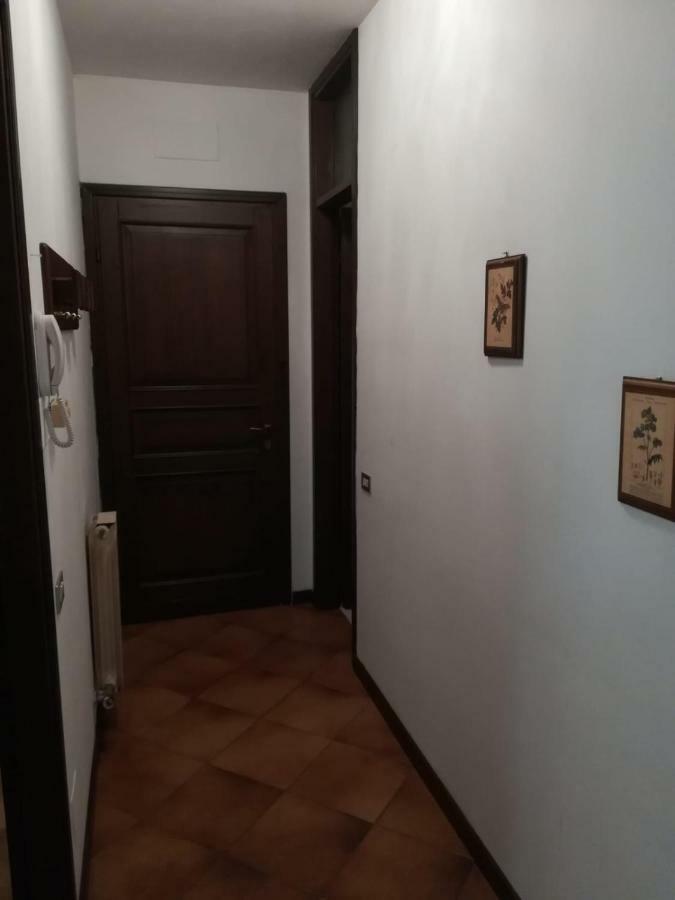 Appartamento Valsassina Rent Introbio Esterno foto