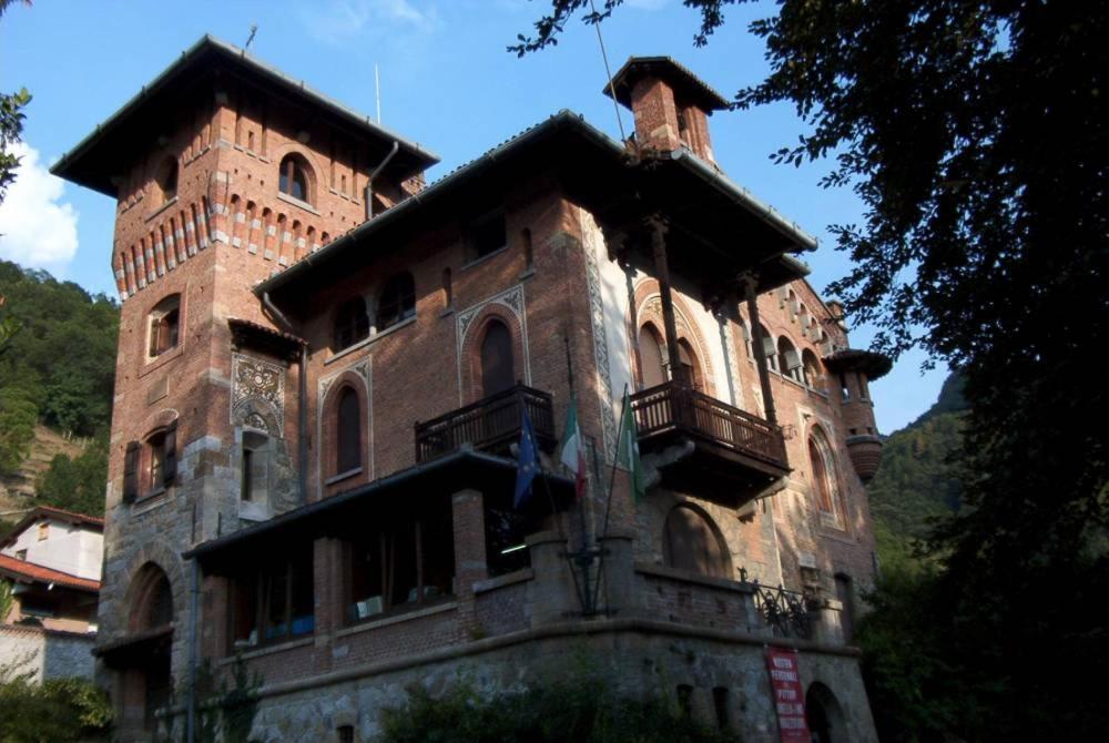 Appartamento Valsassina Rent Introbio Esterno foto